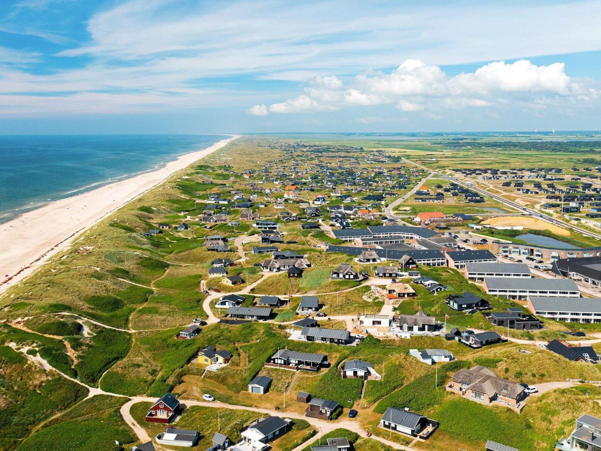 4 Person Holiday Home On A Holiday Park In Ringk Bing Ringkøbing Extérieur photo